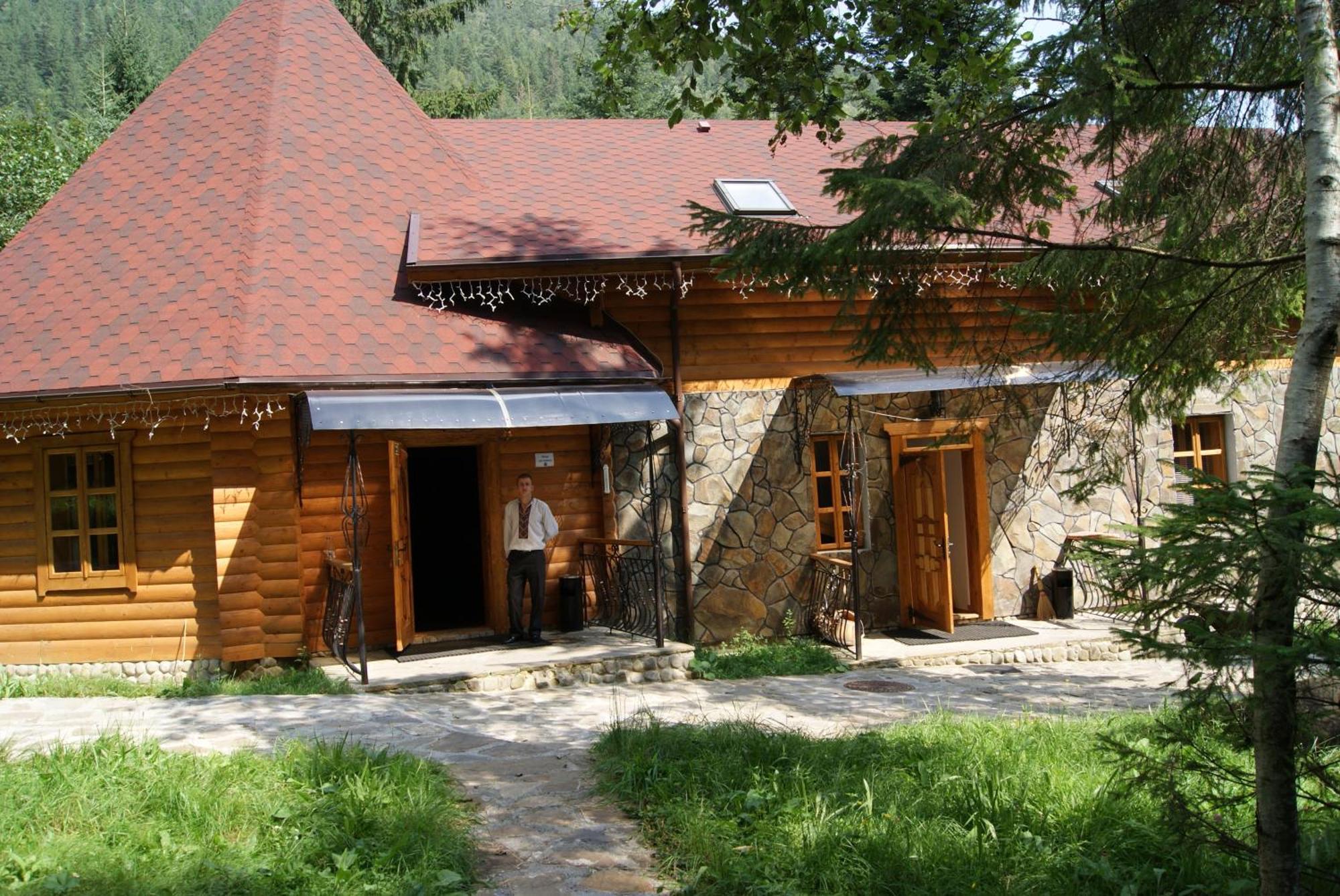 Hotel Dykyi Med Tatariv Exterior photo