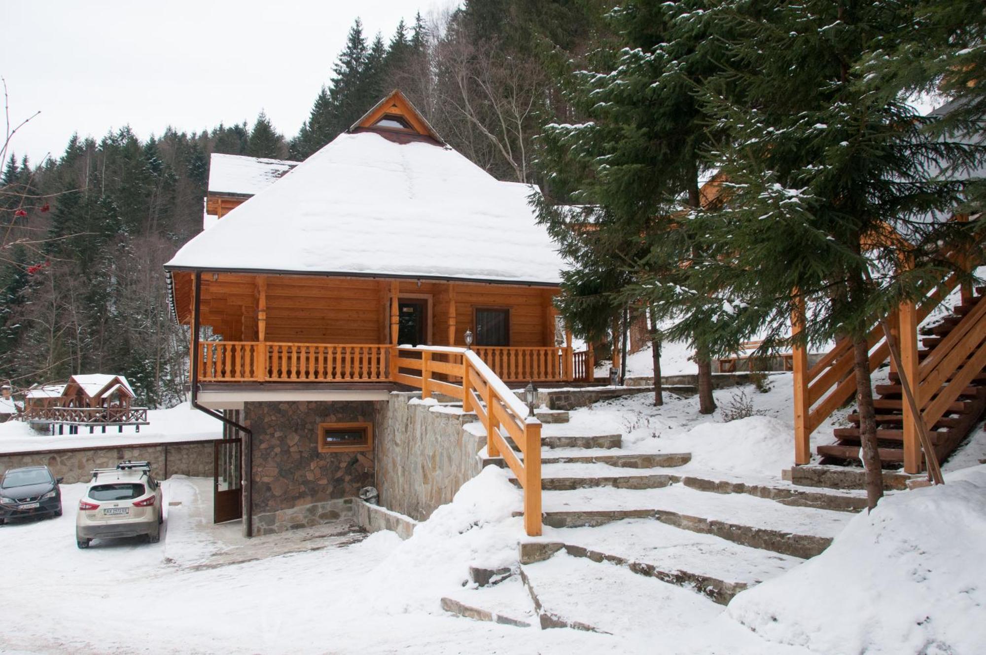 Hotel Dykyi Med Tatariv Exterior photo